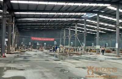 先進(jìn)設(shè)備鑄就卓越品質(zhì) 歐億優(yōu)品集成墻飾的混材工藝革新